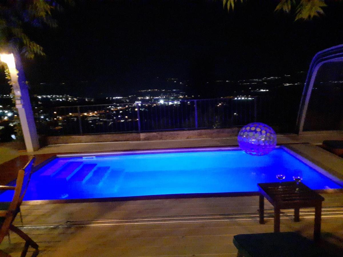 Naomi'S Villa Rosh Pinna Exterior photo