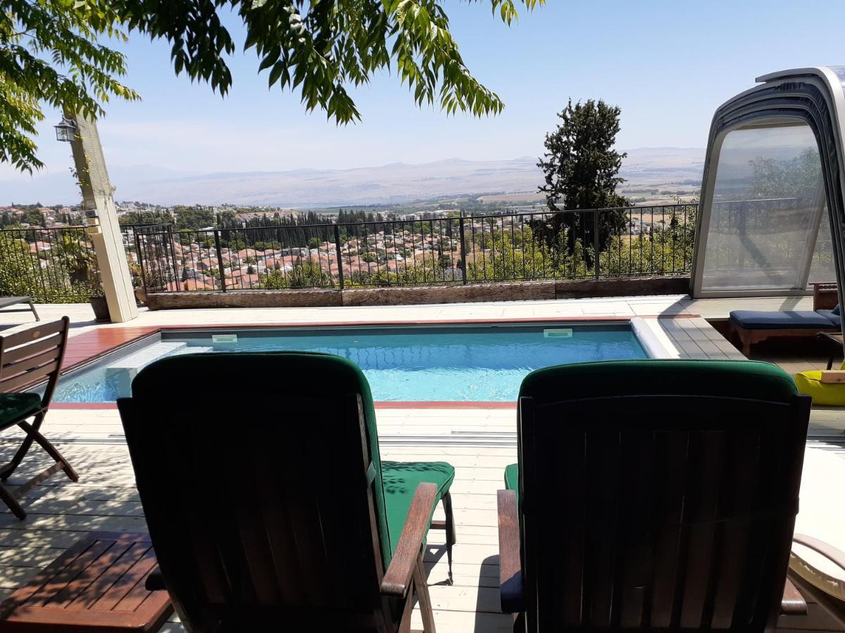 Naomi'S Villa Rosh Pinna Exterior photo